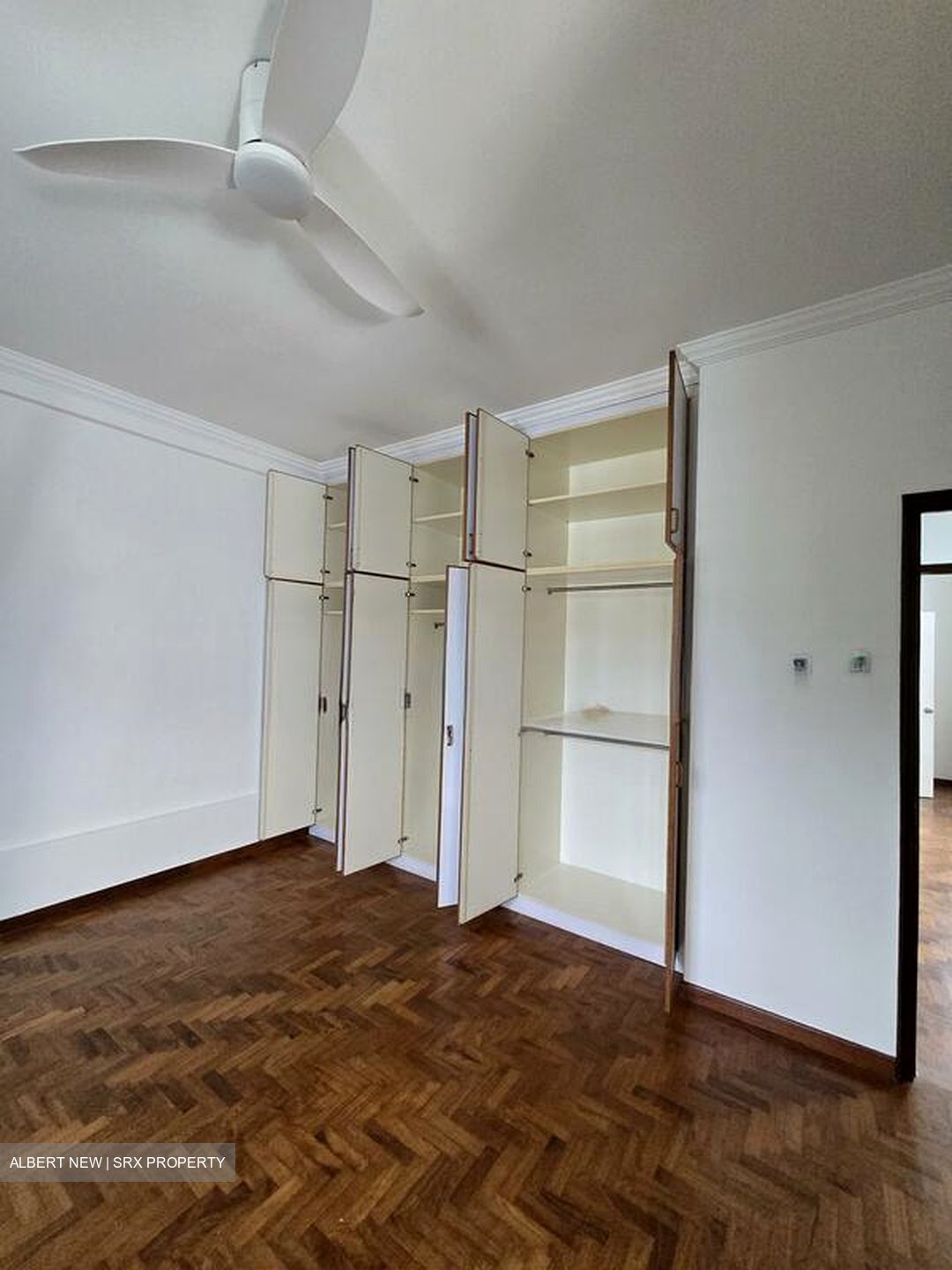 Yuk Tong Avenue (D21), Terrace #524138561